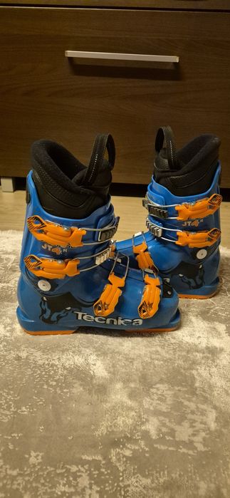 Clapari ski 
marime EUR:37 mondo:23.5 / 2