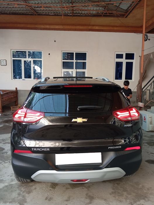 Tracker 2 preymum yangi salon kraska top toza