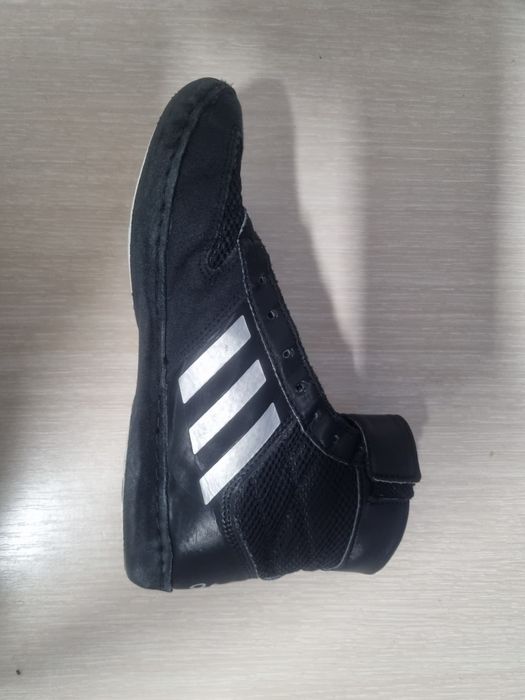 Adidas Combot. 5