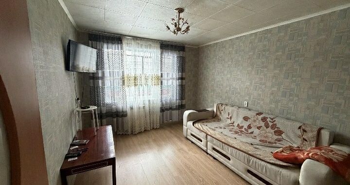 Сдаётся 1 комнатная квартира Универсам