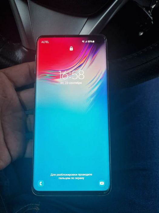 Самсунг   С10   .