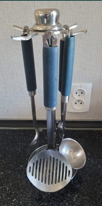 Продается кухонные принадлежности