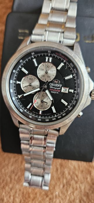 Ceas orient chronograph titanium.