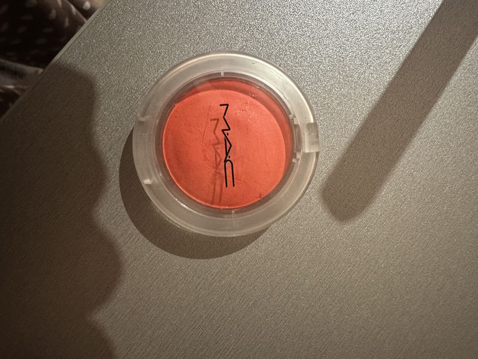 Нов! Mac Glow play blush цвят Groovy