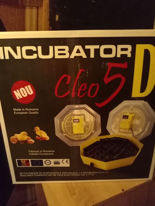 Vând incubator Cleo 5 cu întoarcere preț 150 lei nou