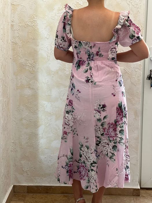 Rochie midi roz florală – mărimea 38 – 70% bumbac, 30% mătase