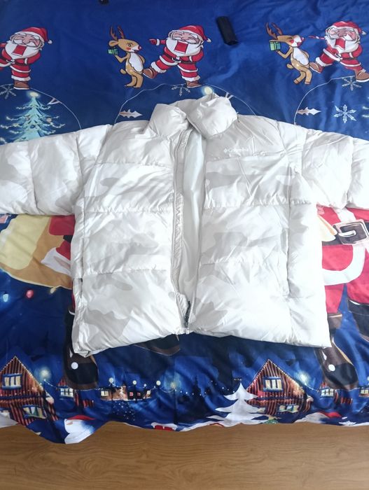 Vand Geaca Columbia marimea XL 300  lei