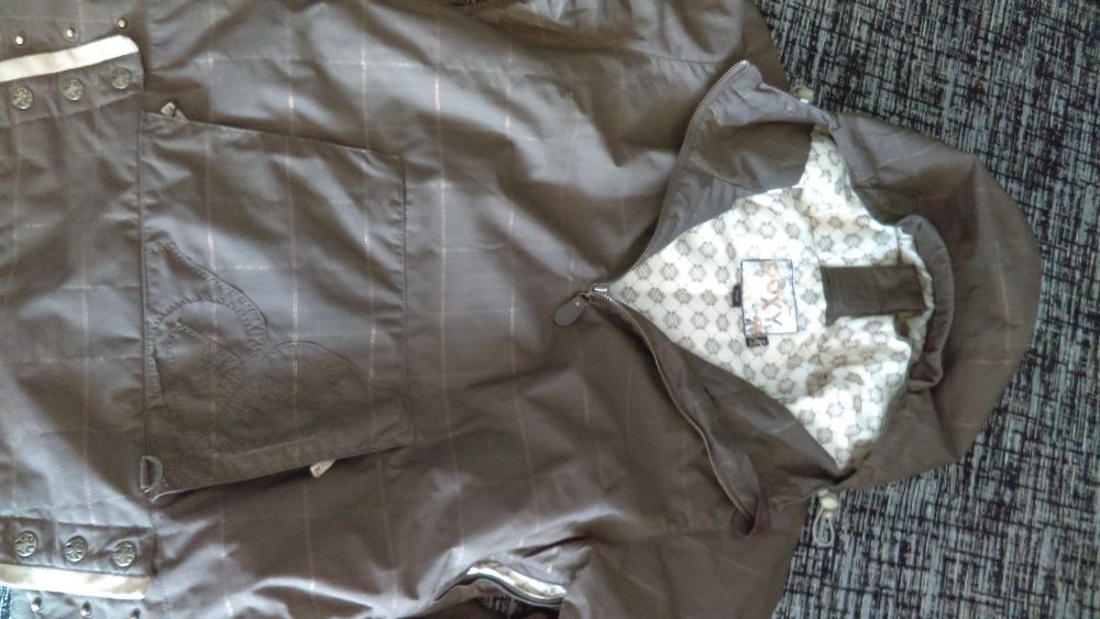 Яке Roxy-сноуборд-ски