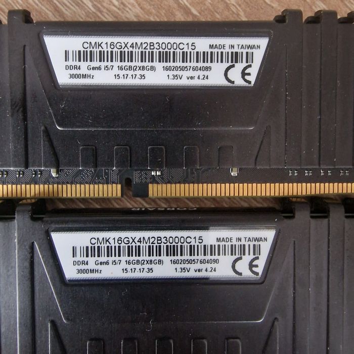 Memorie RAM Corsair Vengeance LPX Black 32 GB DDR4 3000MHz CL15 kit