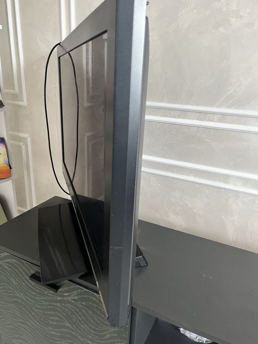 Продам телевизор Panasonic Viera TH-R37PV8, 37 дюймов.