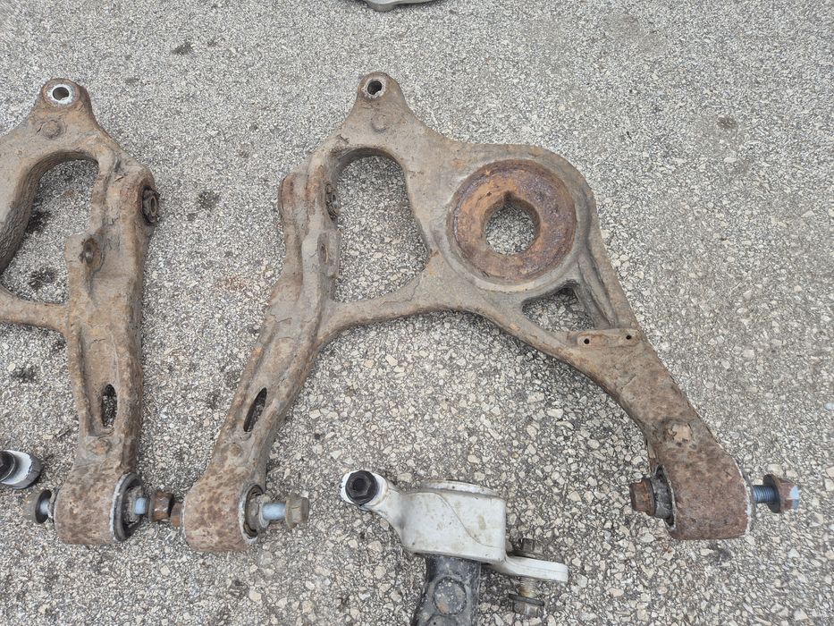 Носач/носачи долни Мерцедес МЛ 164 ГЛ Х164 ляв десен Mercedes ML GL