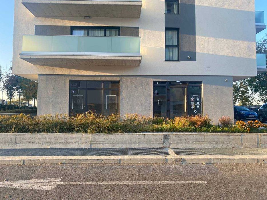 De Inchiriat Spatiu Comercial, 220 mp, Nufarul, GrandHill [proprietar]