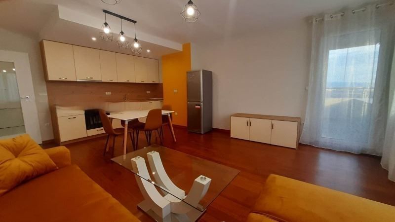 Продава се Тристаен апартамент в София, Обеля 1 - 110 кв.м за 2591 €/кв.м - Снимка #1