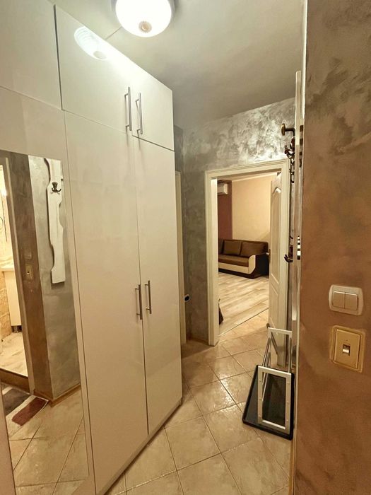 Дава се под наем Двустаен апартамент в София, Хиподрума - 58 кв.м за 600 € - Снимка #1