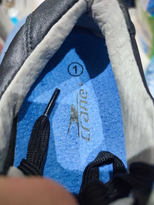 Продавам детски ОФИЦИАЛНИ обувки 29-30