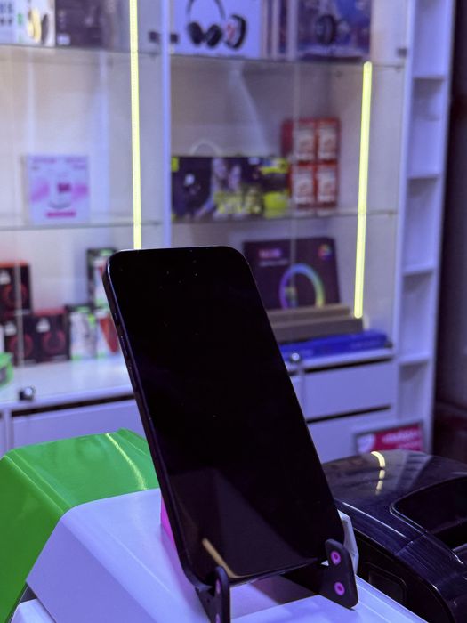 Продам iphone 15pro 256gb