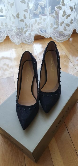 Pantofi negri toc