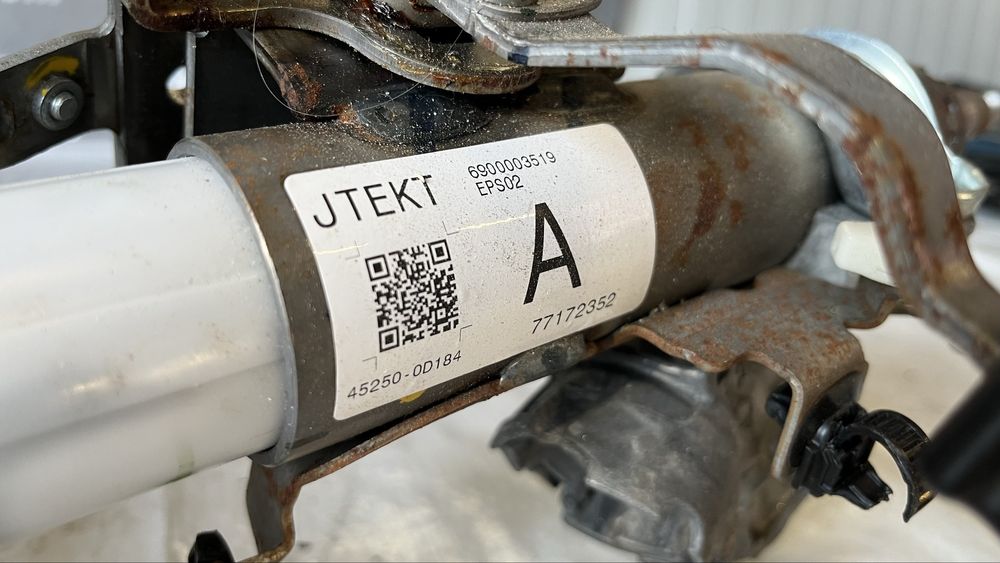 Кормилна колона Toyota Yaris 2011-2018