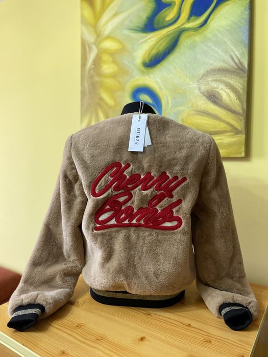 Jacheta originala Guess, masura S