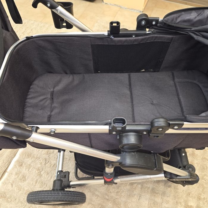 Бебешка количка Мони