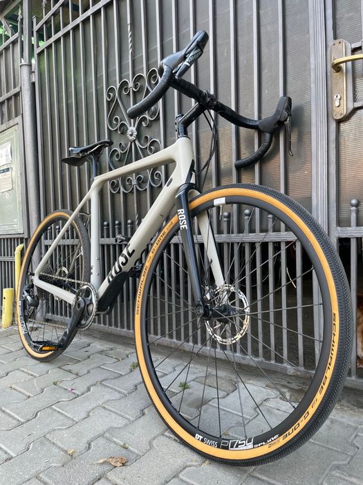 Gravel Rose Backroad Carbon