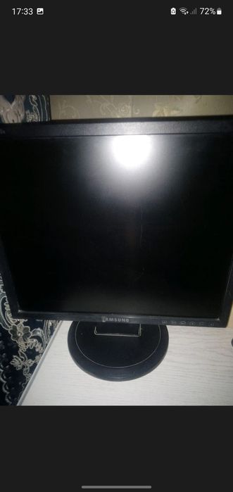 Ekran sotiladi samsung 17