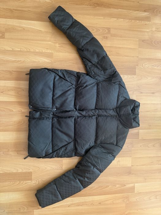 Geaca iarna Emporio Armani marimea M 48