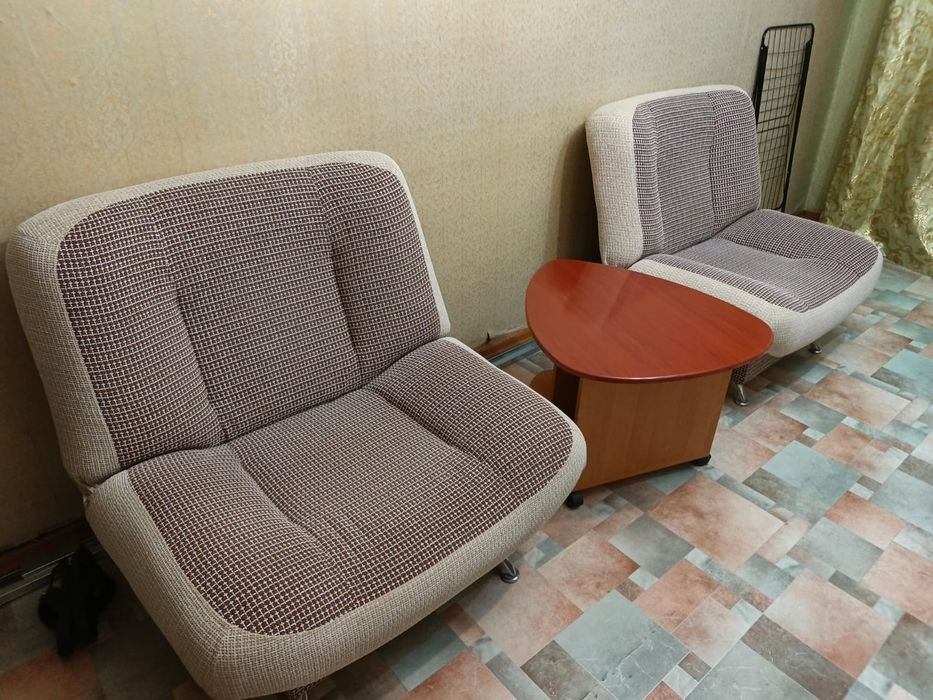 Диван и 2 кресла