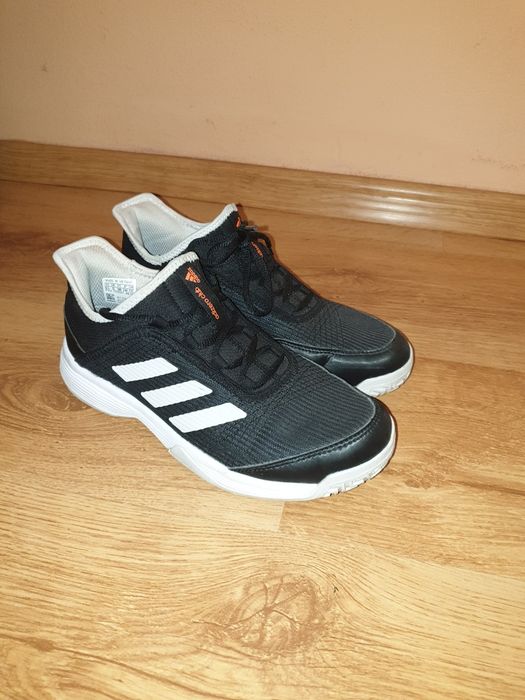 Adidași Adidas marimea 38