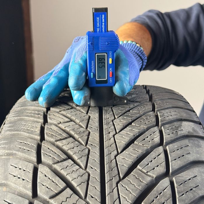Комплект 4броя Good Year Ultra Grip 245/45R18 100V DOT3422| Джанти 8Jx18H2-N ET43 A2134013700| Гуми и джанти