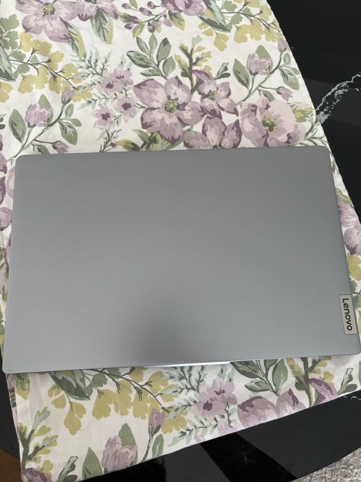 Leptop Lenevo IdeeaPad Slim3