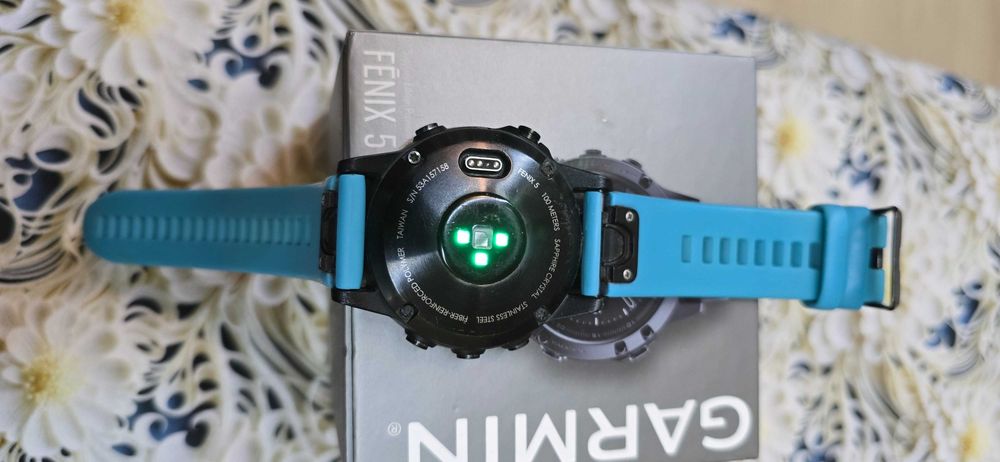 Garnin fenix 5 Saphir