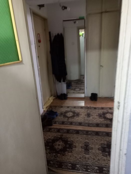 Vind apartament 2 cam decomandate