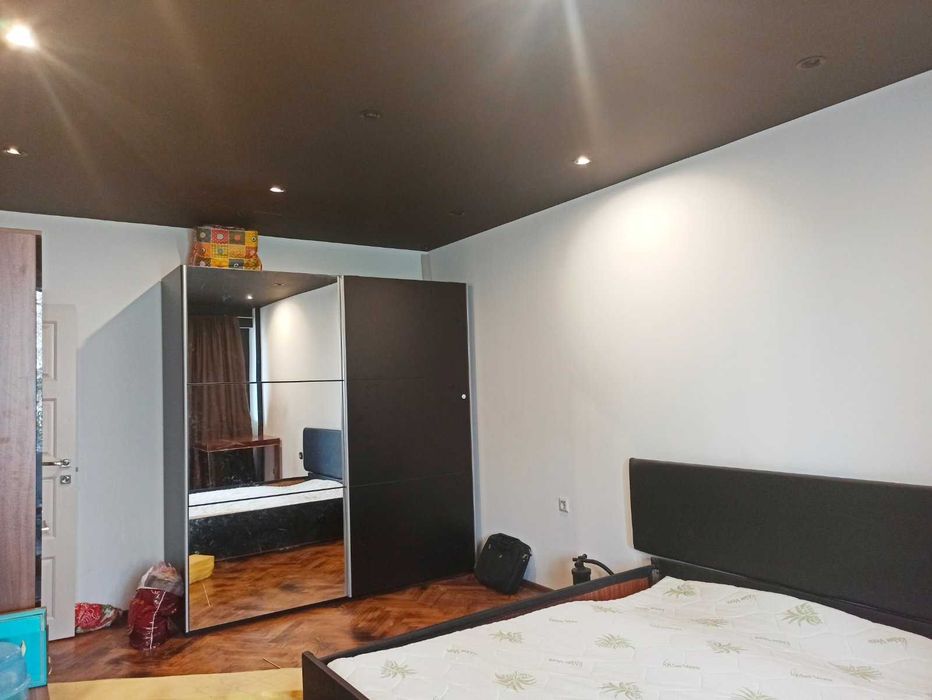 Продава се Тристаен апартамент в София, 7-ми 11-ти километър - 64 кв.м за 2813 €/кв.м - Снимка #1