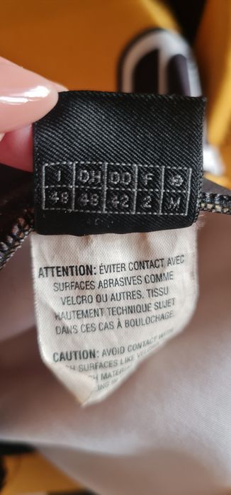 Горнолыжный спортивный спусковой комбинезон