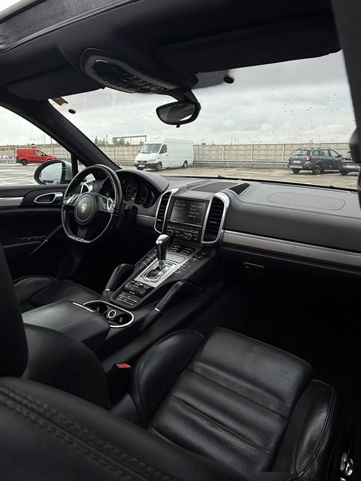 Porsche Cayenne / 2011 / 3.0D / Panoramic / 4x4