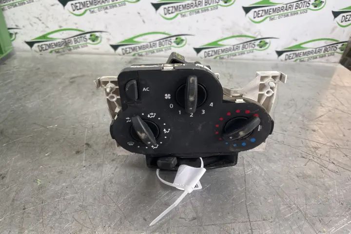 Comanda clima AC climatronic 69577008 Dacia Logan 2006 1.4 MT (75 hp)