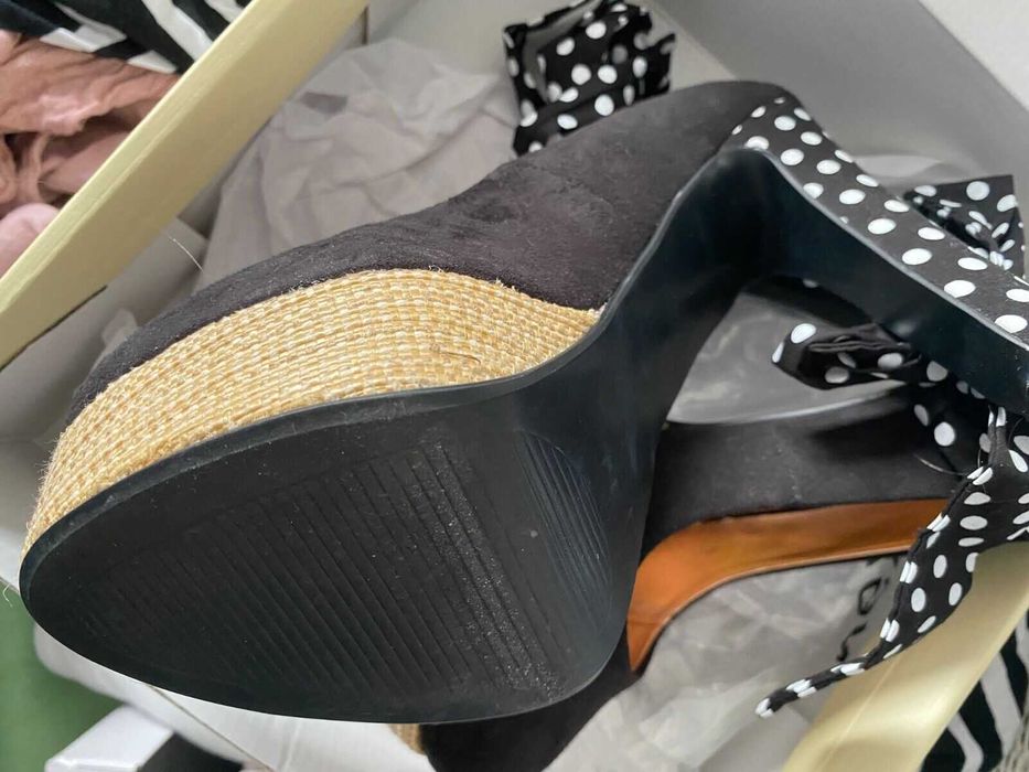 Нови сладурски обувки на платформа NEXT номер 39/40