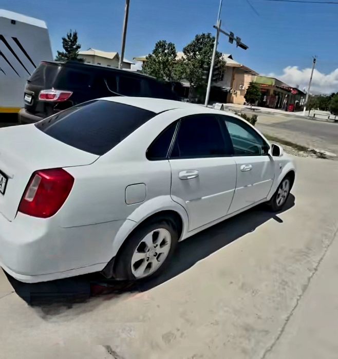 Chevrolet Jentra