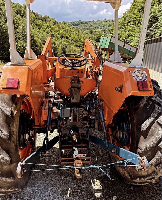 Tractor Fiat 640 in 4 pistone de 64 cp