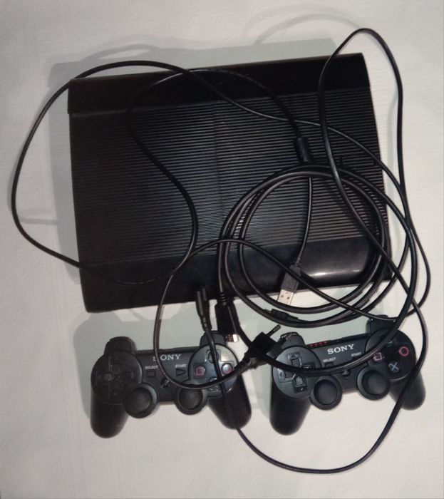 Прошитая PS3 500гб+50 игр примерно