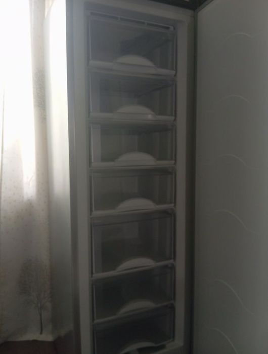 Продам морозильник Атлант