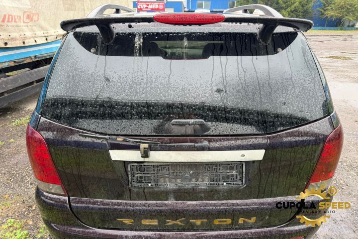 Haion cu luneta cod culoare LAM - ANTHRACITE BLACK SsangYong Rexton Y