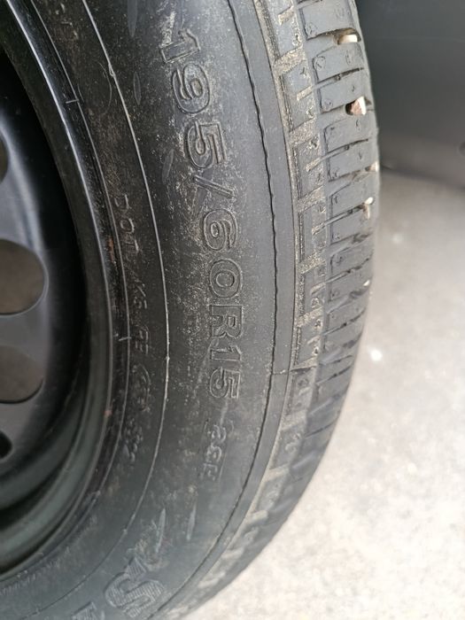 Продавам се! Резервна гума !