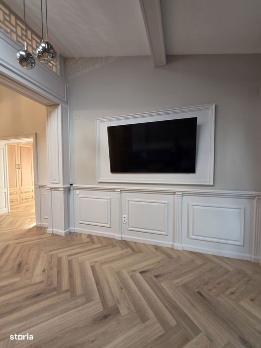 Penthouse exclusivist,parcare proprie!