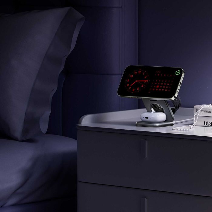 KUXIU X40 3-in-1 MagSafe Foldable Charging Stand sotiladi.
