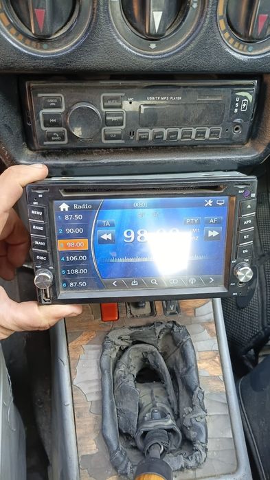 Продам магнитолу