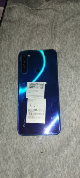 Redmi Note 8  Versiya 12.5.2.    Xotira 64Gb.    .