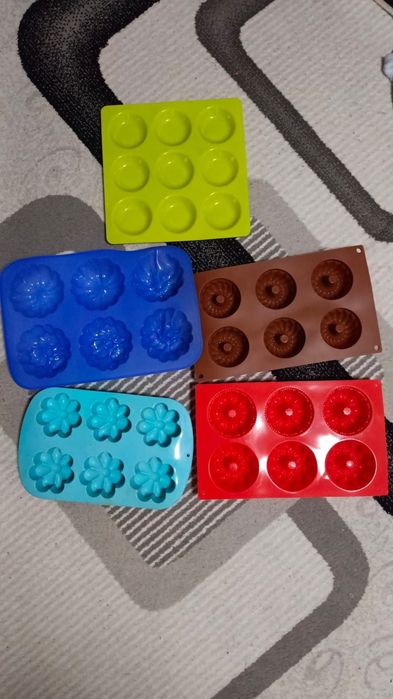 Продам формы для кексов в отличном состоянии