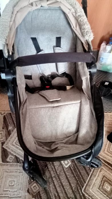 Продам коляску трансформер